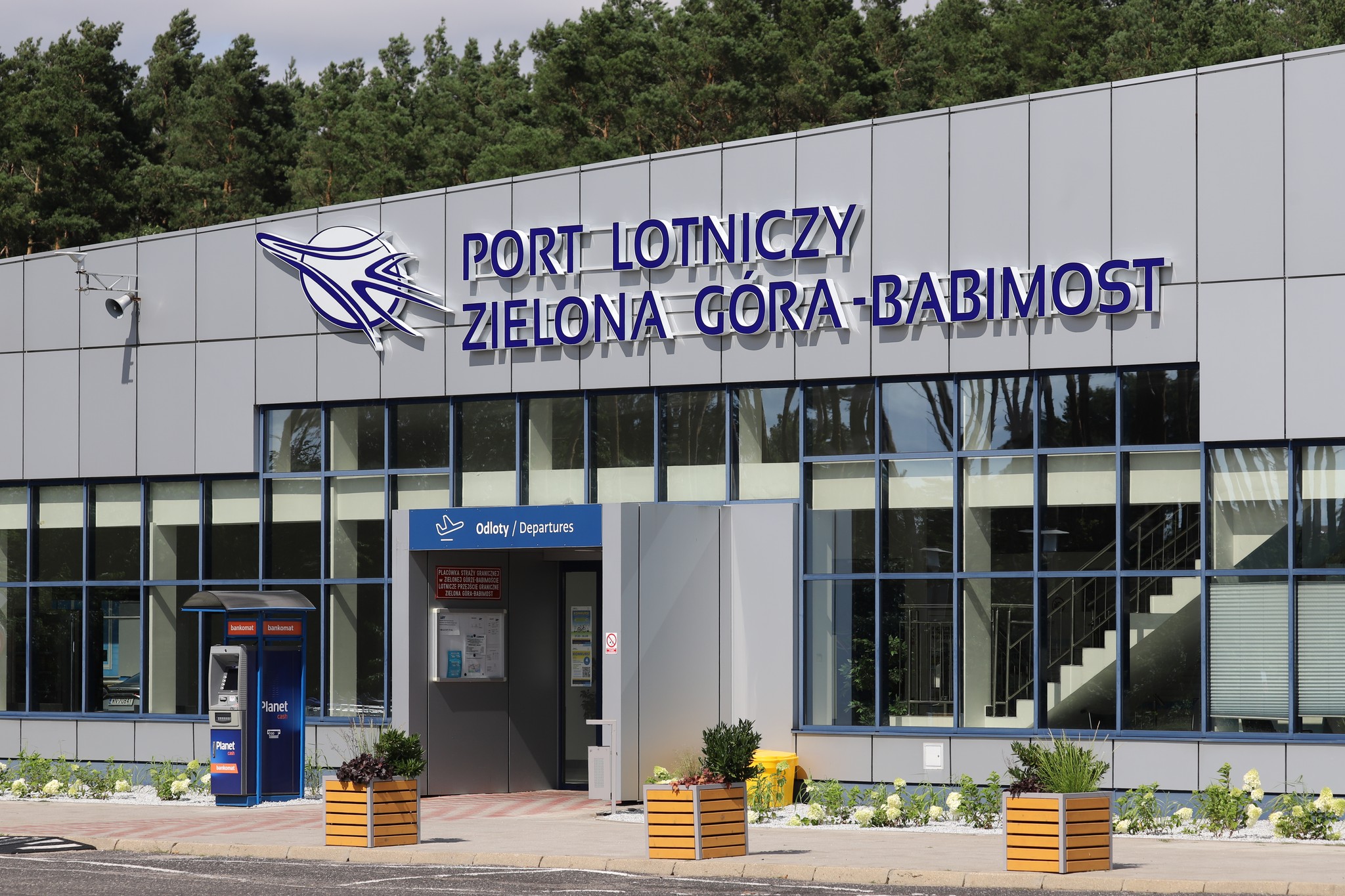 Lotnisko Babimost tonie w stratach. Samorząd województwa nadal pompuje miliony