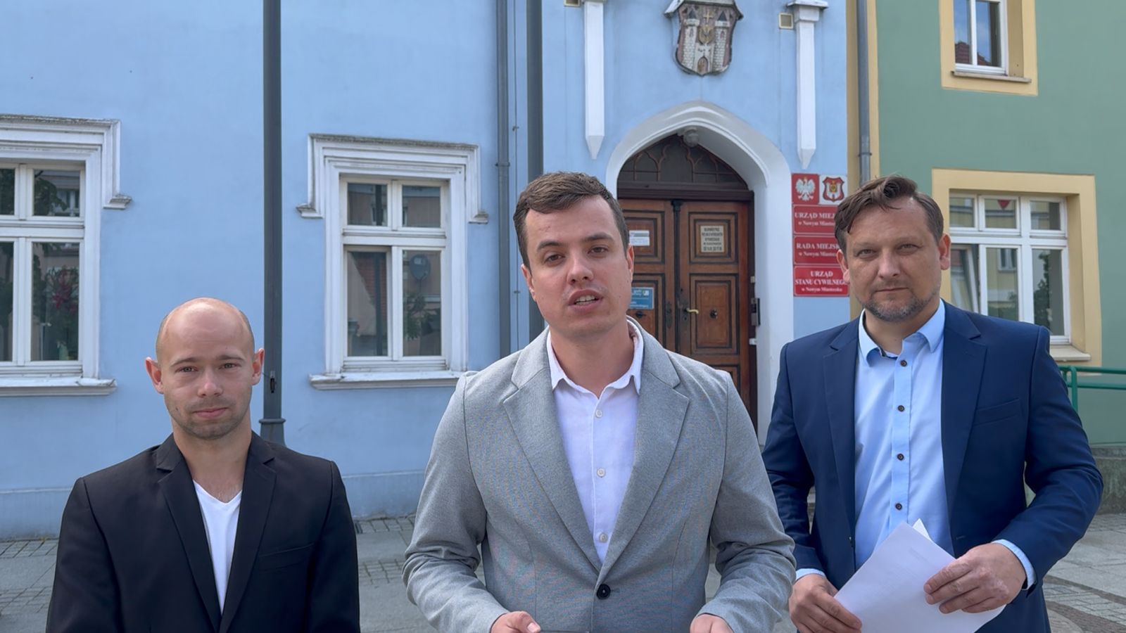 Mieszkańcy Nowego Miasteczka nie chcą wiatraków. Czy burmistrz z Platformy ich posłucha?