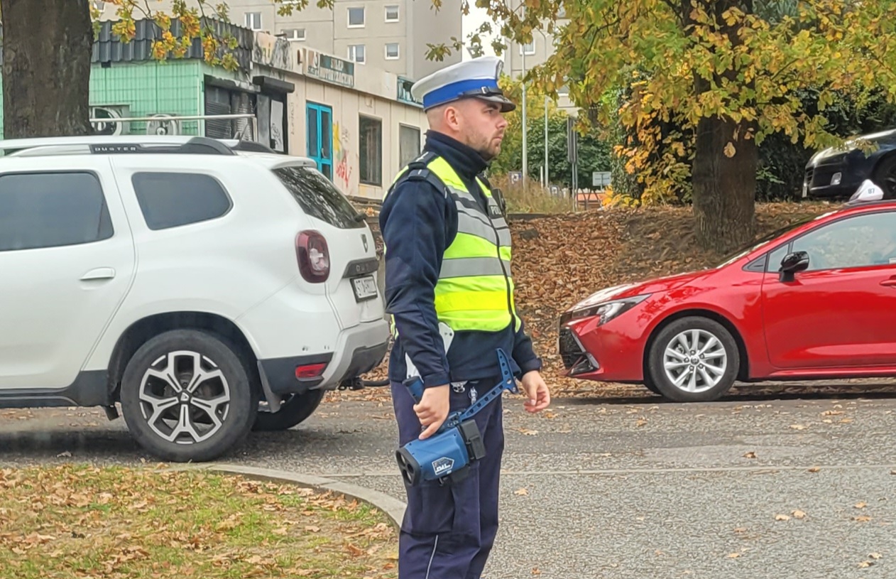 Akcja policji na Osiedlu Pomorskim. Szukają jeleni, którzy mają wypełnić dziurę budżetową