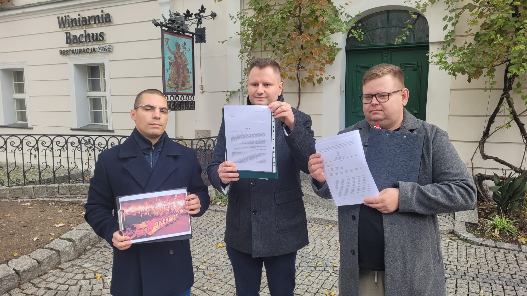 Konfederacja składa petycje o zakończenie partnerstwa z Iwano Frankowskiem. Powodem gloryfikowanie morderców i banderyzmu