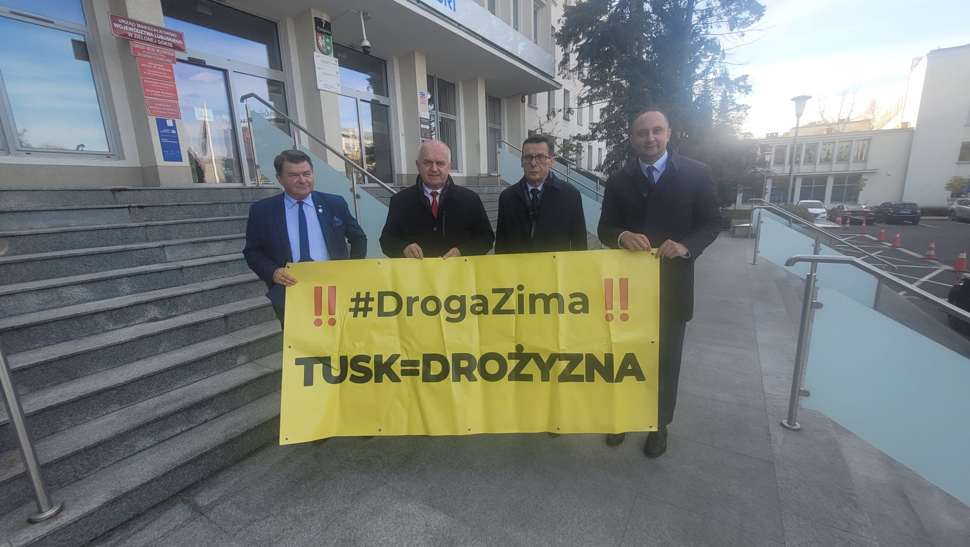 PiS alarmuje przed drogą zimą i przedstawia projekt „Tanie ogrzewanie”. Ast: Tusk równa się drożyzna